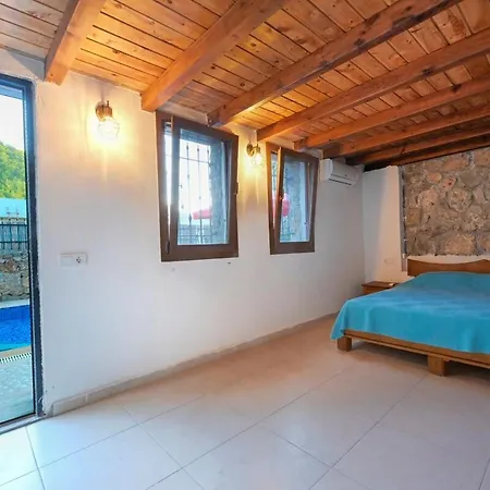 Candy Stone, Private Pool For 8 People Apartment